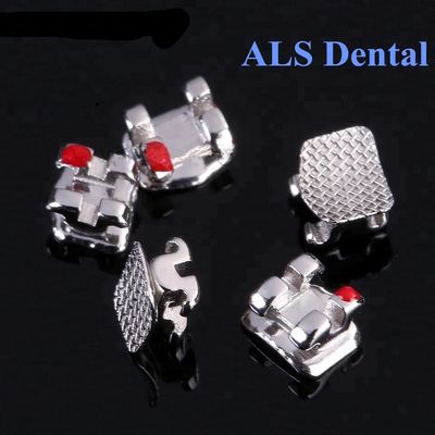 Comfortable Orthodontic Treatment with Low Torque Self Ligating Brackets and CE ISO Certification