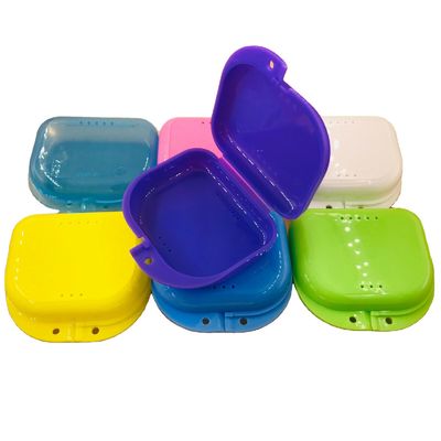 Dental Clinic Class II Manual Orthodontic Clear Aligner Box with Remover and Chewies at Affordable
