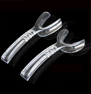 Class II Dental Ortho Mouth Opener for Cheek and Lip Retraction in Orthodontic Treatment